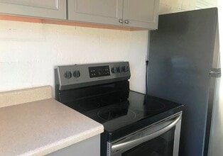 120 E 8th N in Mountain Home, ID - Building Photo - Building Photo