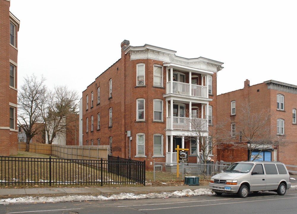 535 Zion St in Hartford, CT - Building Photo