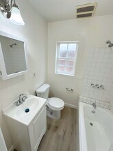 1528 1/2 Alexandria Ave-Unit -1528 1/2 in Los Angeles, CA - Building Photo - Building Photo