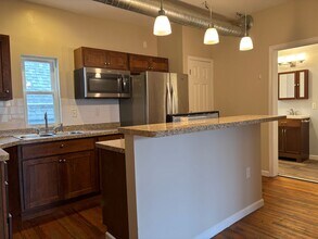 580 Amherst St in Buffalo, NY - Building Photo - Building Photo