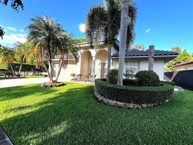 10139 SW 161st Pl in Miami, FL - Building Photo - Building Photo