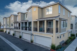Bonita Village in Pomona, CA - Building Photo - Building Photo