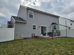 227 Barrington Ln in Bellefonte, PA - Foto de edificio - Building Photo