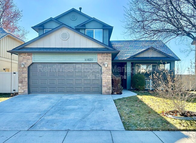 property at 10829 Cloudless St