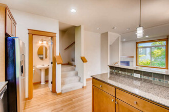 4314 8th Ave NE in Seattle, WA - Building Photo - Building Photo