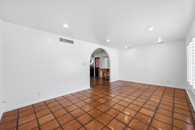 8639 E Virginia Ave in Scottsdale, AZ - Building Photo - Building Photo