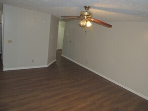 1018 Wood Creek Dr in Fayetteville, NC - Building Photo - Building Photo