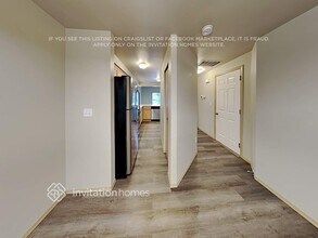 10504 56th Dr NE in Marysville, WA - Foto de edificio - Building Photo