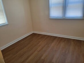 5951 N 37th St in Milwaukee, WI - Building Photo - Building Photo