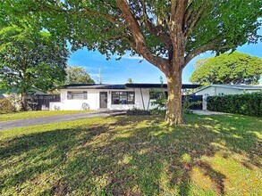 600 N 66 Terrace in Hollywood, FL - Building Photo - Building Photo