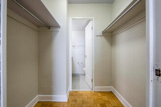 Queen Margaret I in Kitchener, ON - Building Photo - Building Photo