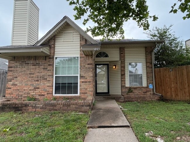 property at 2124 Lonnie Ln