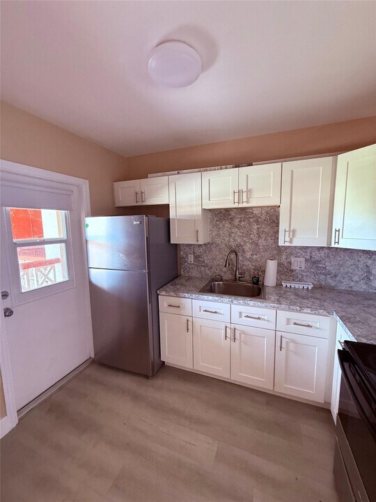 4730 NW 10th Ct in Plantation, FL - Building Photo