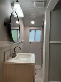 7919 Scanlock St - 28