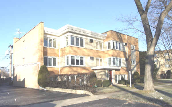 2 N Pine Ave in Arlington Heights, IL - Building Photo - Building Photo