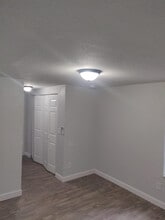 210 SW 7th St in Dania Beach, FL - Building Photo - Building Photo