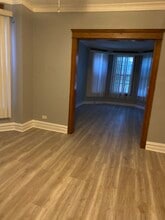 5600 S May St, Unit 2 in Chicago, IL - Building Photo - Building Photo