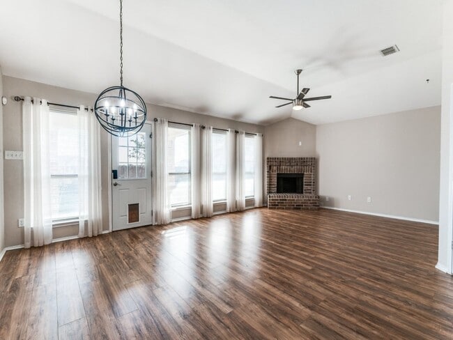 6508 Manitoba St in Fort Worth, TX - Building Photo - Building Photo