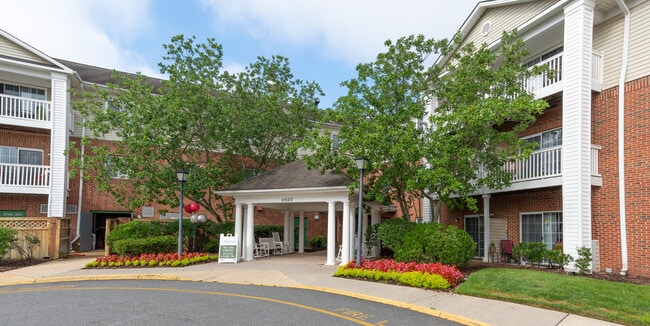 Kings Crest Senior Apartments in Fredericksburg, VA - Building Photo - Building Photo