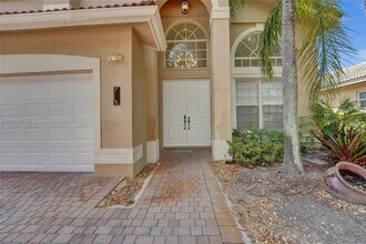 5222 SW 173rd Ave in Miramar, FL - Building Photo - Building Photo