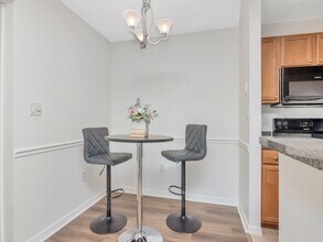 220 Lake Parsons Green in Brandon, FL - Building Photo - Building Photo