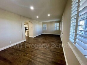 2841 Market St in Roseville, CA - Building Photo - Building Photo