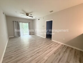 8235 Lobster Bay Ct in Jacksonville, FL - Building Photo - Building Photo