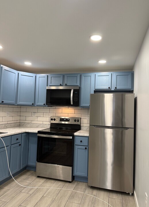 1187 Simmons Ave in Cincinnati, OH - Building Photo