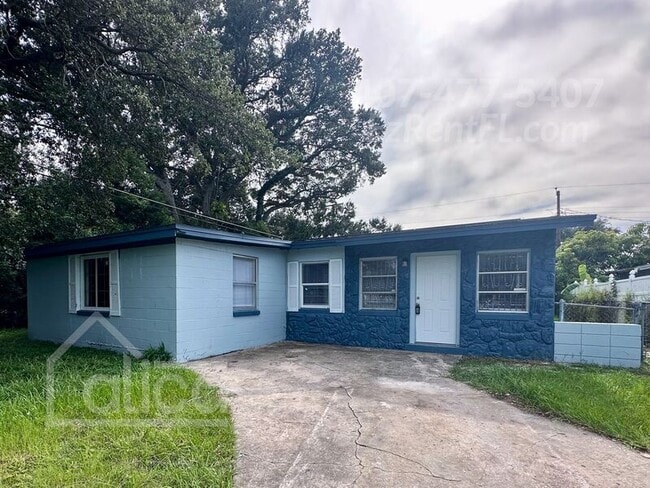 property at 7620 Prato Ave