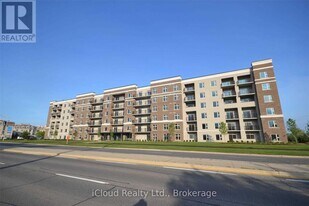 610 Farmstead Dr in Milton, ON - Building Photo