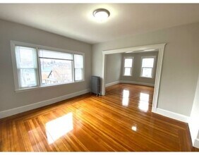 1 Harvard St-Unit -2 in Arlington, MA - Building Photo - Building Photo