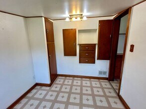 733 S 6th Ave-Unit -Upper in Wausau, WI - Building Photo - Building Photo