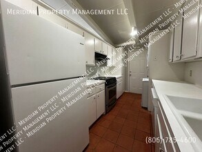 2003 32nd St in Lubbock, TX - Building Photo - Building Photo