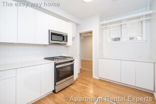 19 Forest St, Unit #B1 in Cambridge, MA - Building Photo