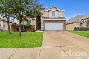 2016 Childress Dr in Forney, TX - Building Photo