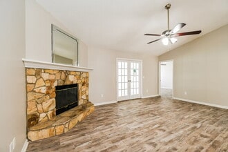 1630 Farm Way in Middleburg, FL - Foto de edificio - Building Photo