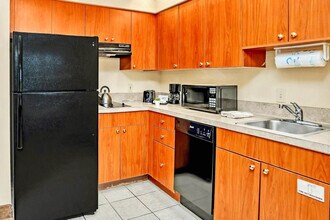 7601 Canada Ave in Orlando, FL - Building Photo - Building Photo