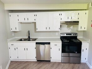 1516 Fuller Rd in Tallahassee, FL - Building Photo - Building Photo