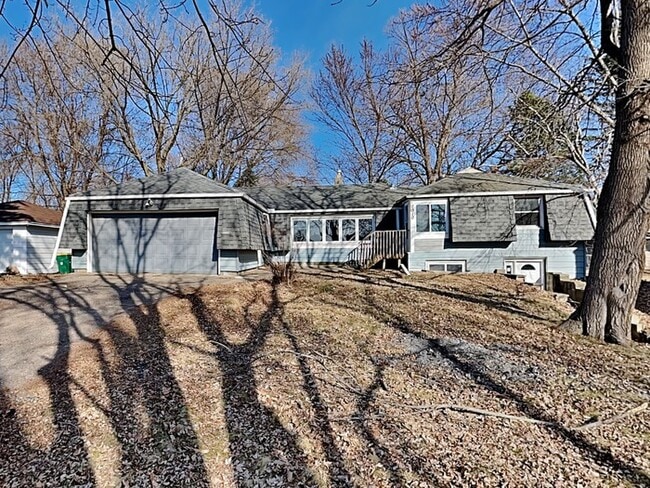 property at 2910 Louisiana Ave N