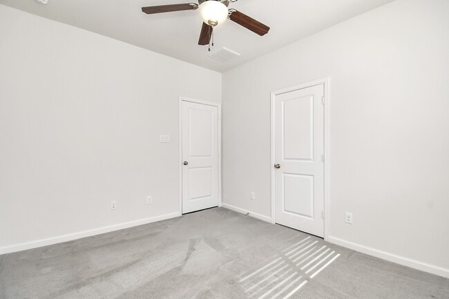 property at 190 Kendrick Pines Blvd