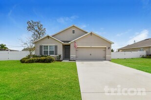 2531 Newmark Dr in Deltona, FL - Building Photo