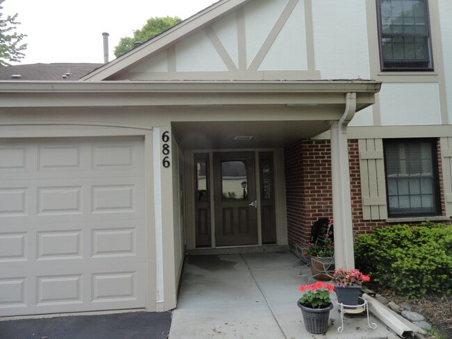property at 686 Scanlon Dr