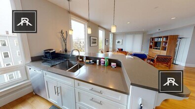 166 Hampshire St in Cambridge, MA - Building Photo - Building Photo