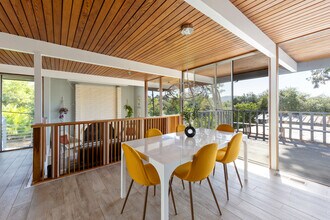 1548 W Via Rancho Pkwy, Unit House in Escondido, CA - Building Photo - Building Photo