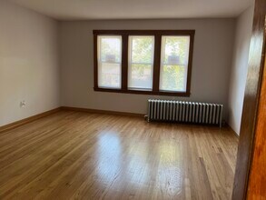 3049 N Kenneth Ave in Chicago, IL - Building Photo - Building Photo