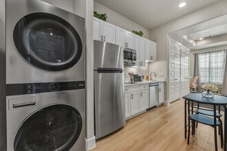 4231 Elmwood St in Houston, TX - Building Photo - Building Photo