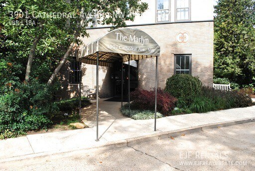 3901 Cathedral Ave NW-Unit -Unit 107 in Washington, DC - Building Photo
