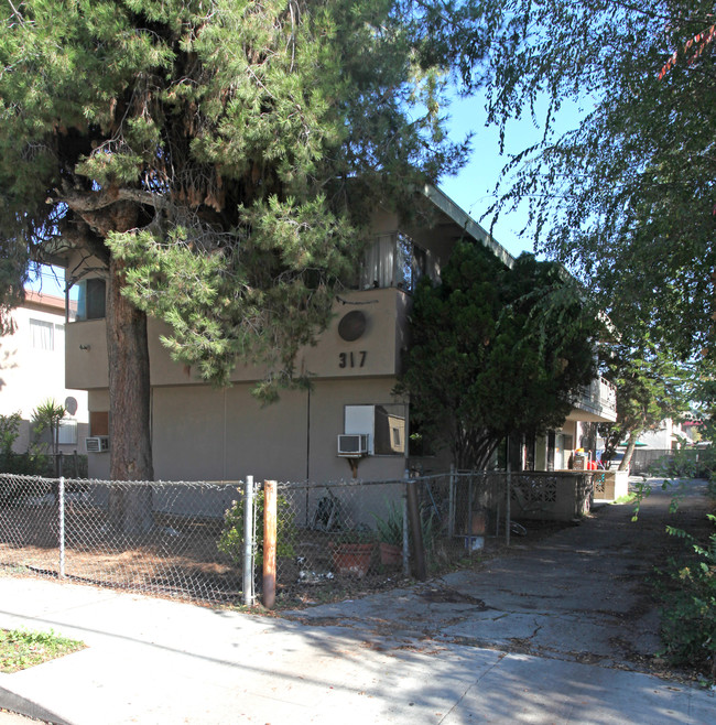 317 Avenue 56 in Los Angeles, CA - Building Photo - Building Photo