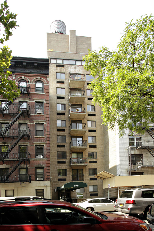 Kips Bay Court in New York, NY - Building Photo - Building Photo