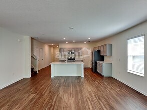 4365 Seven Canyons Dr in Kissimmee, FL - Building Photo - Building Photo